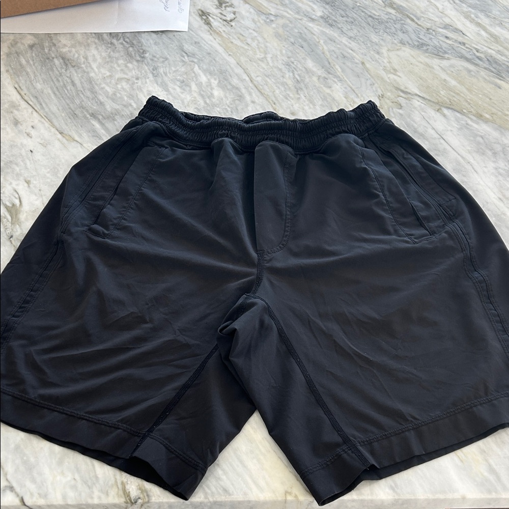 Men's Lululemon small  Black Athletic Shorts